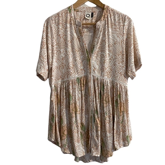 Anthropologie Akemi + Kin Veria Crinkle Rayon Blend Top - Picture 3 of 7